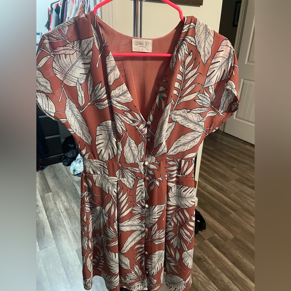 Sienna Sky tropical dress. Size Small. Never worn.